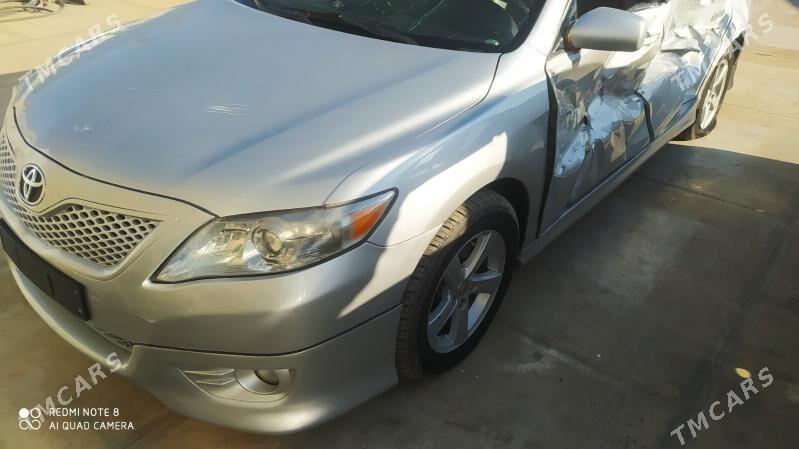 Toyota Camry 2010 - 122 000 TMT - Мургап - img 1