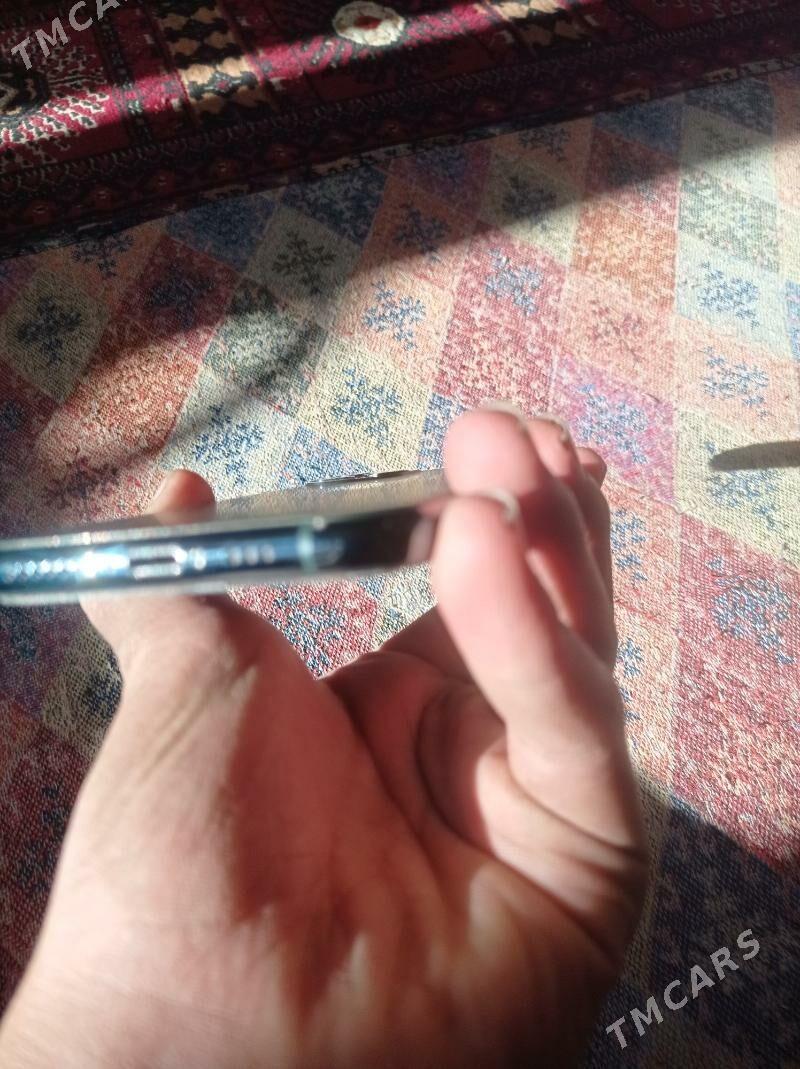 iPhone 11 pro - Mary - img 2