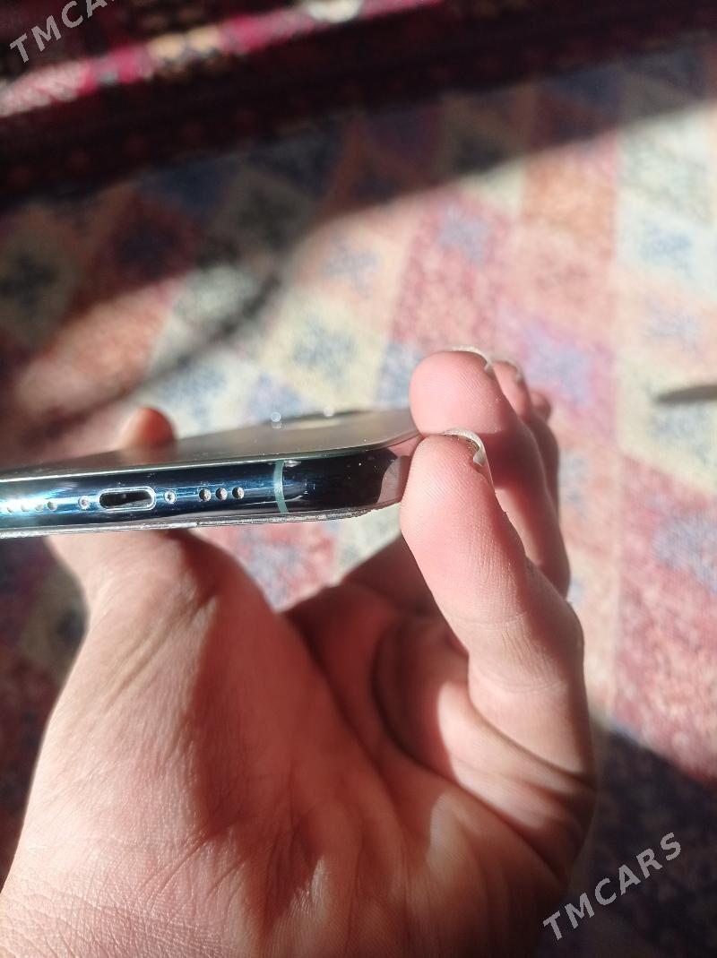 iPhone 11 pro - Mary - img 3