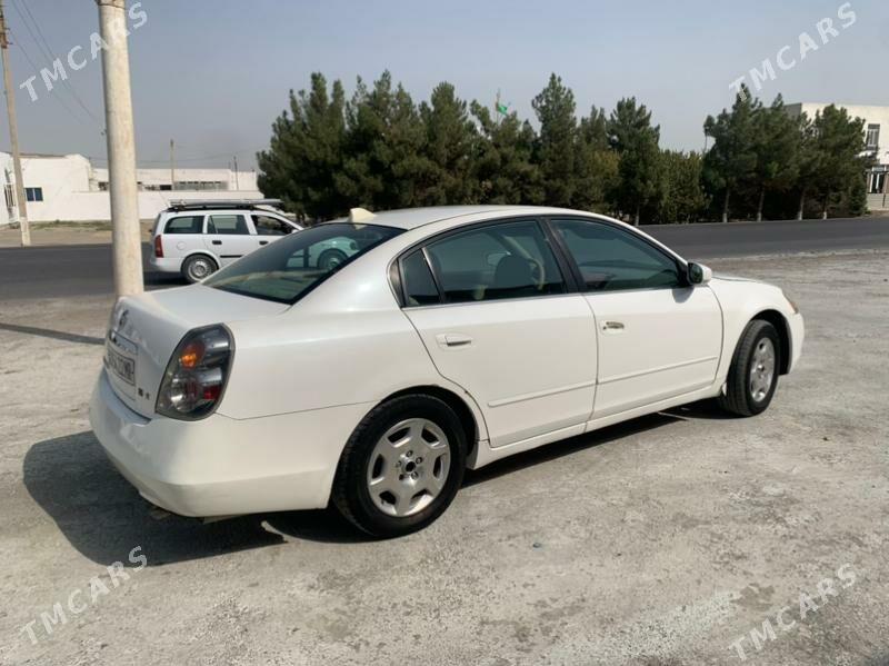 Nissan Altima 2004 - 100 000 TMT - Мары - img 1