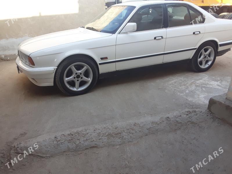 BMW 525 1990 - 35 000 TMT - Сакар - img 2