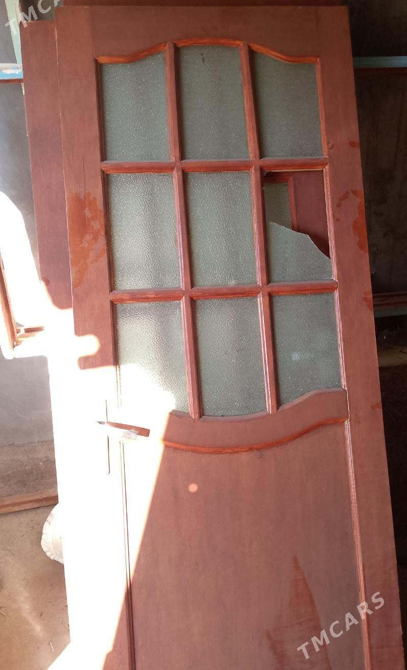 Gapy 3 si bile 1.500 manat - Бузмеин - img 2