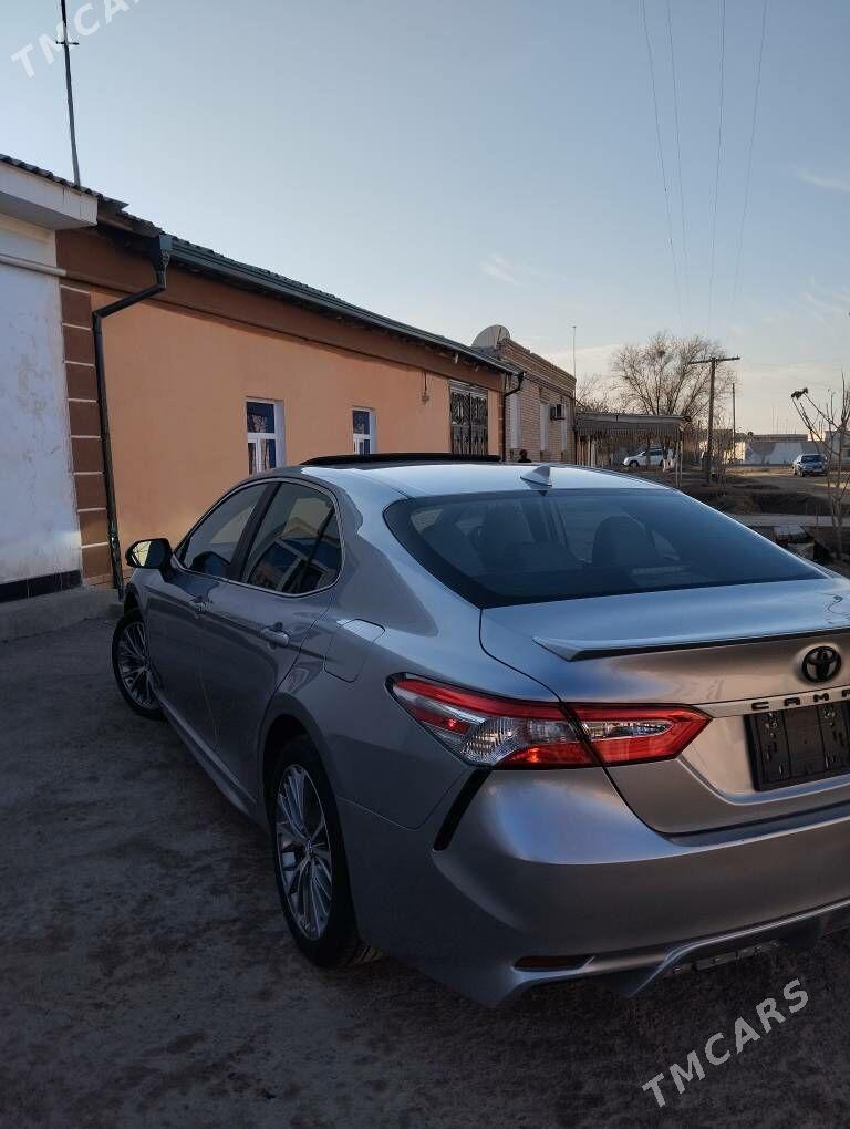 Toyota Camry 2020 - 375 000 TMT - Кёнеургенч - img 4