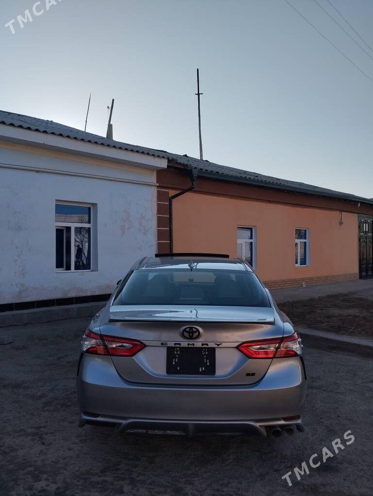 Toyota Camry 2020 - 375 000 TMT - Кёнеургенч - img 7