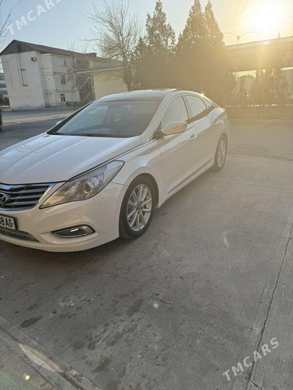 Hyundai Azera 2011 - 200 000 TMT - 6 мкр - img 4