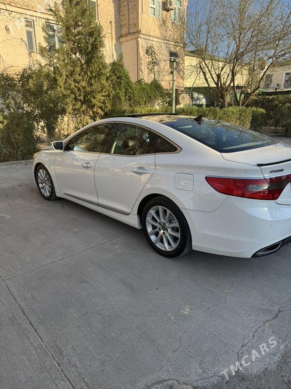 Hyundai Azera 2011 - 200 000 TMT - 6 мкр - img 2