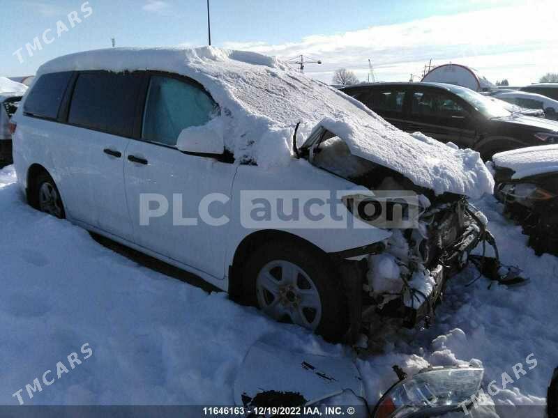 Toyota Sienna 2019 - 380 000 TMT - Дашогуз - img 2