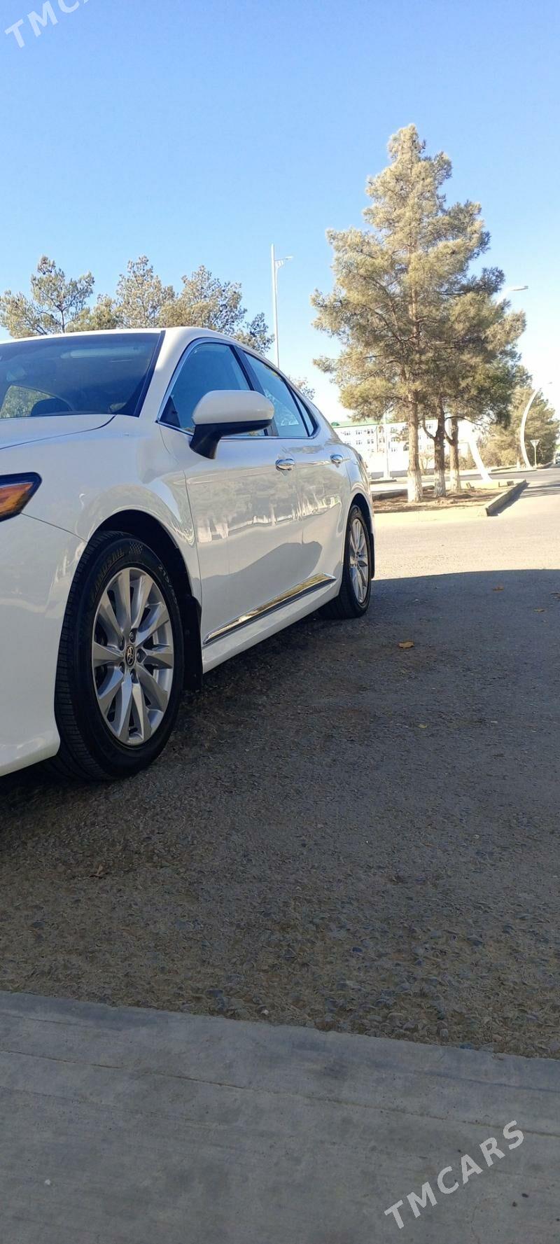 Toyota Camry 2020 - 305 000 TMT - Büzmeýin - img 5