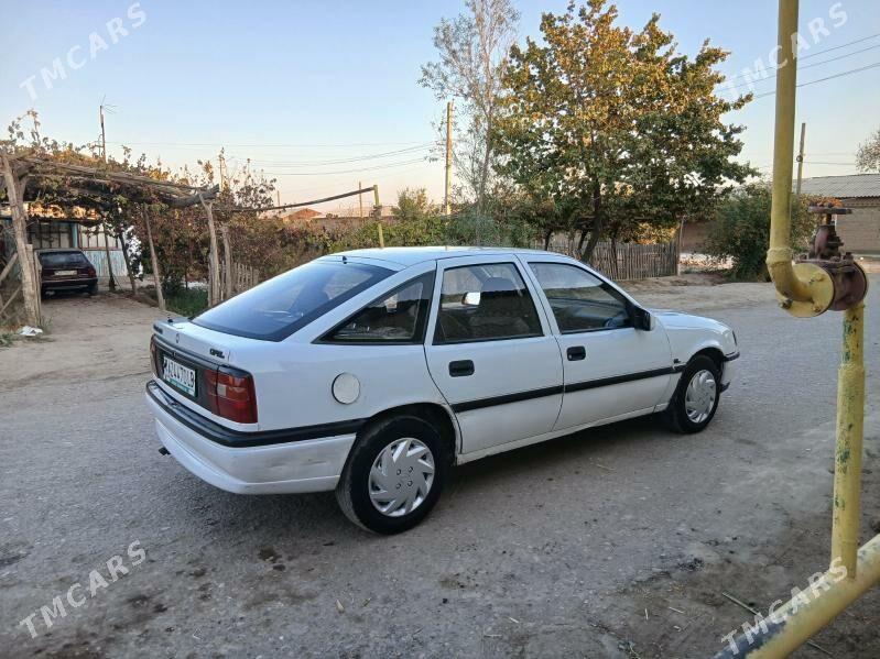 Opel Vectra 1993 - 25 000 TMT - Саят - img 4