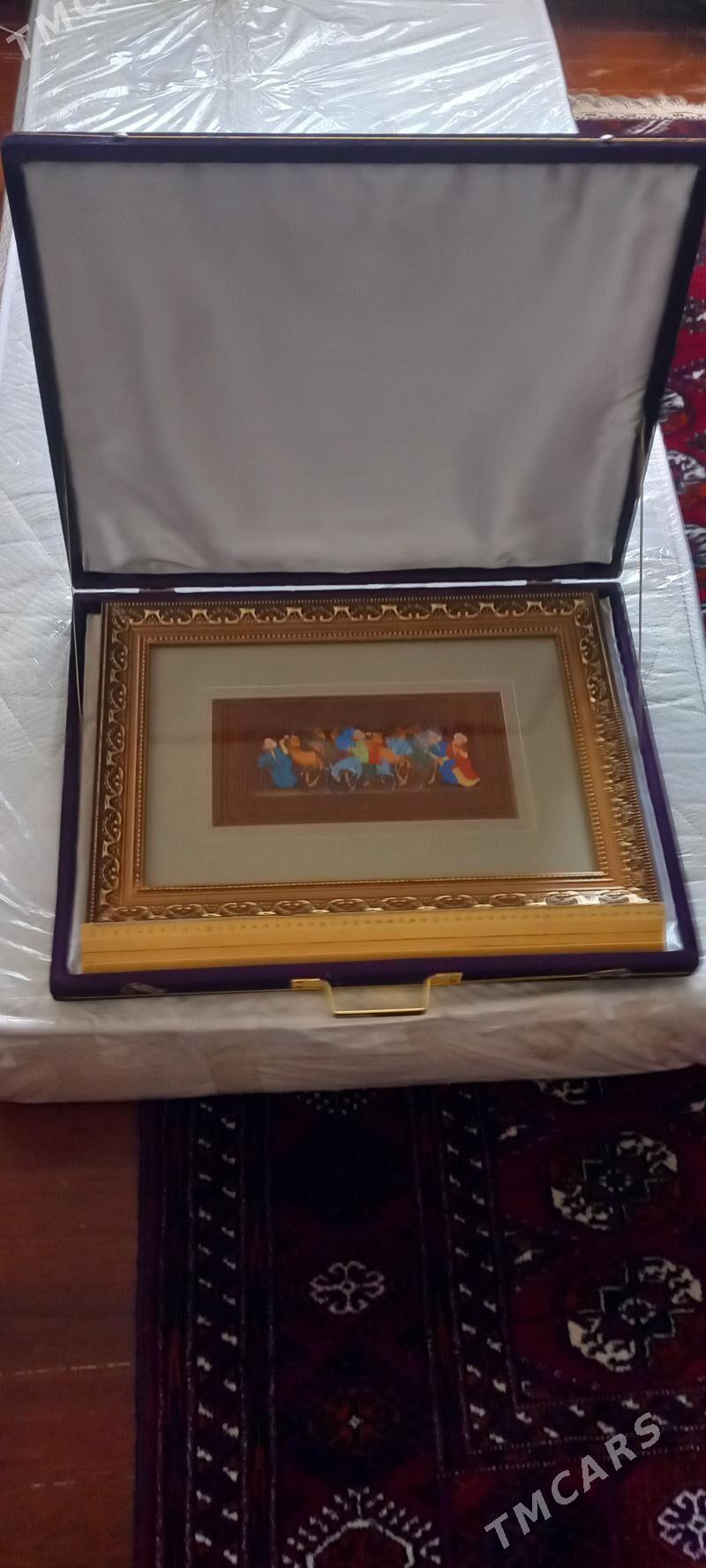 yadygarlik  milli partret suvi - Ашхабад - img 4