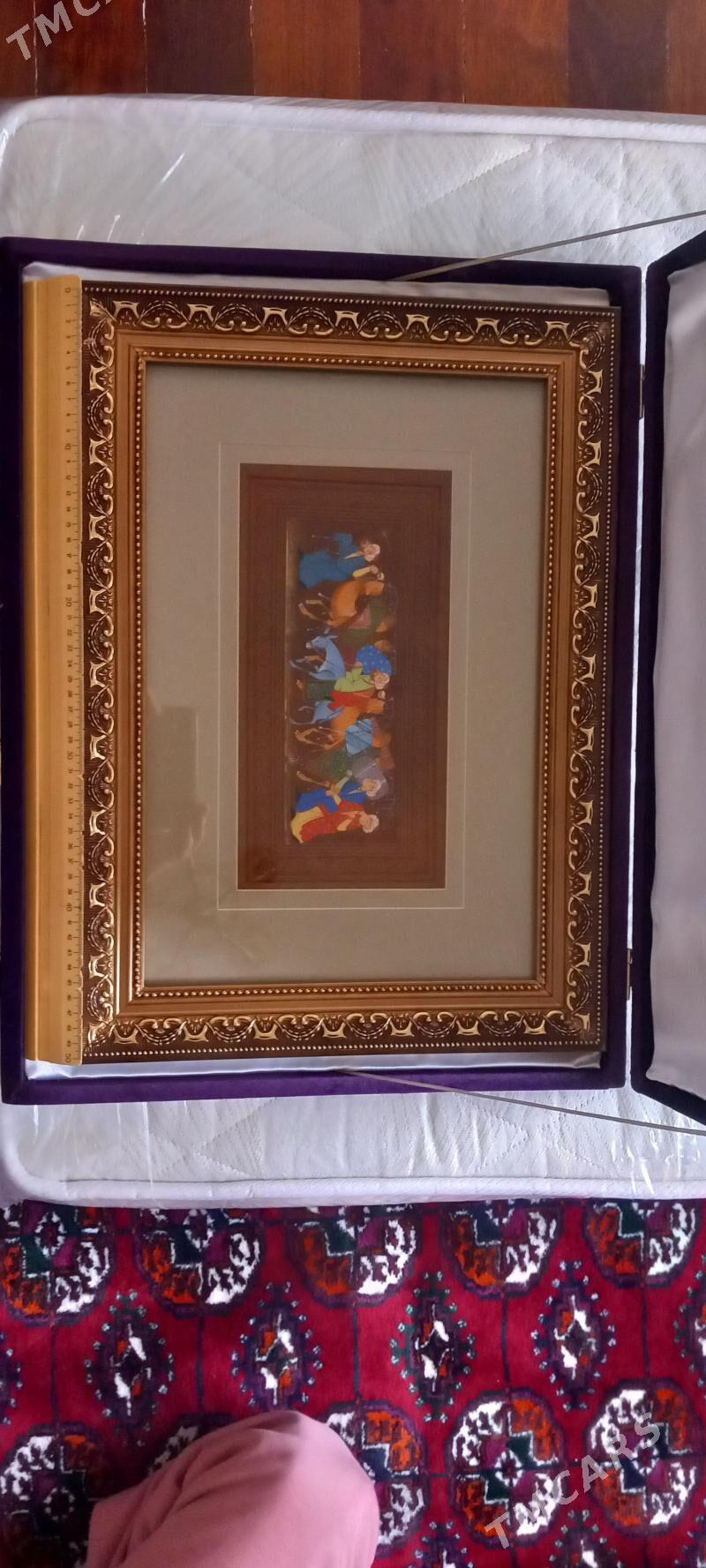 yadygarlik  milli partret suvi - Ашхабад - img 2