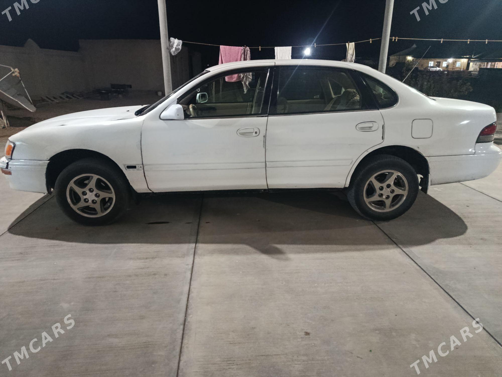 Toyota Avalon 1997 - 76 000 TMT - Туркменгала - img 2