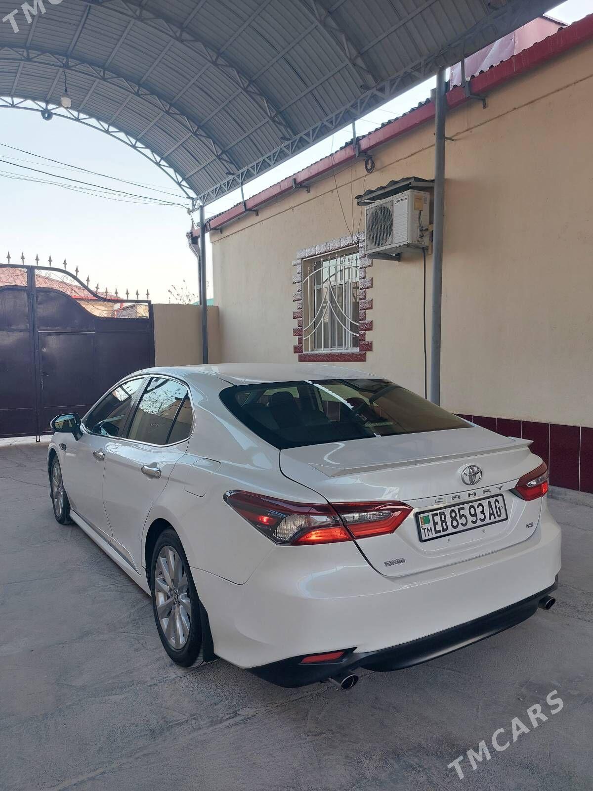 Toyota Camry 2018 - 250 000 TMT - Büzmeýin - img 4