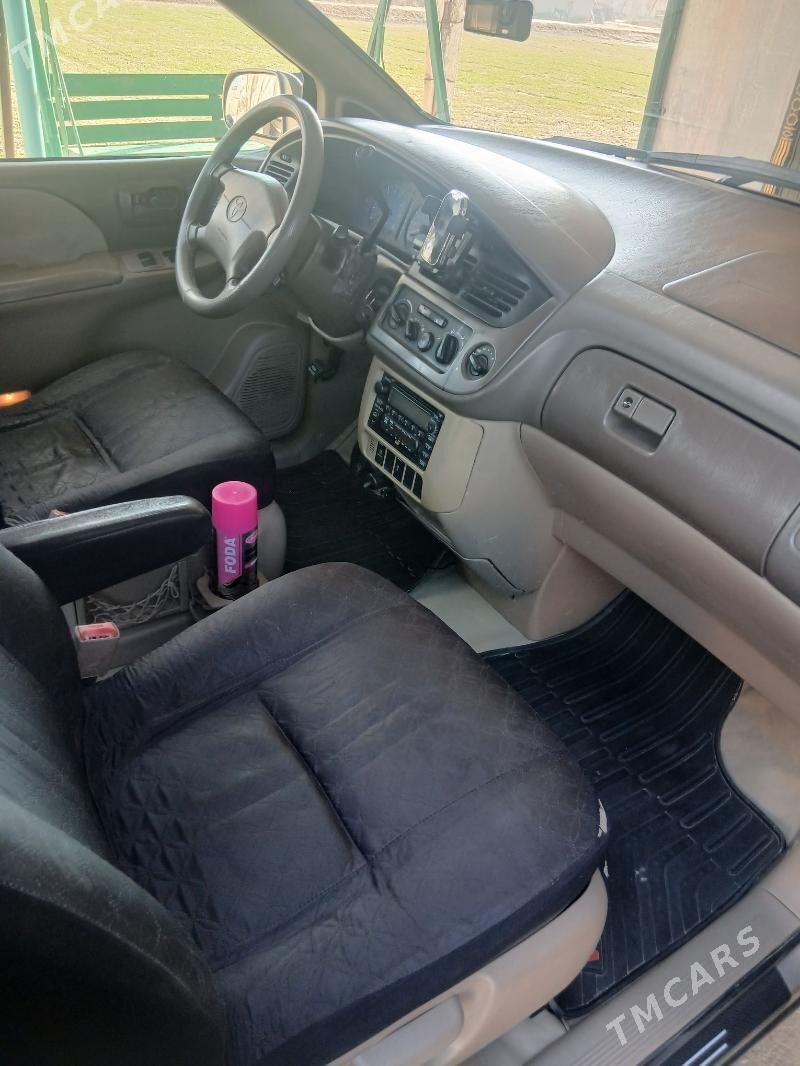 Toyota Sienna 2002 - 200 000 TMT - Кёнеургенч - img 4