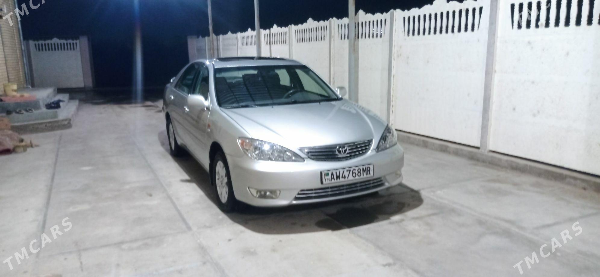 Toyota Camry 2003 - 200 000 TMT - Мары - img 5