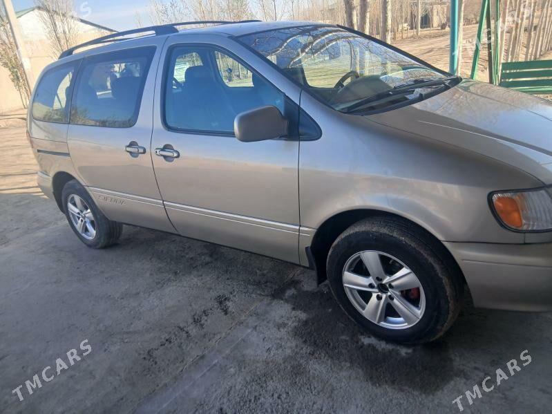Toyota Sienna 2002 - 200 000 TMT - Кёнеургенч - img 5