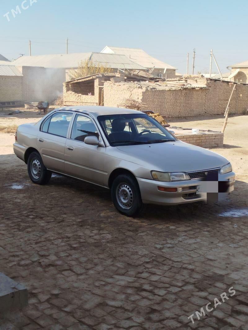 Toyota Corolla 1995 - 60 000 TMT - Мары - img 4