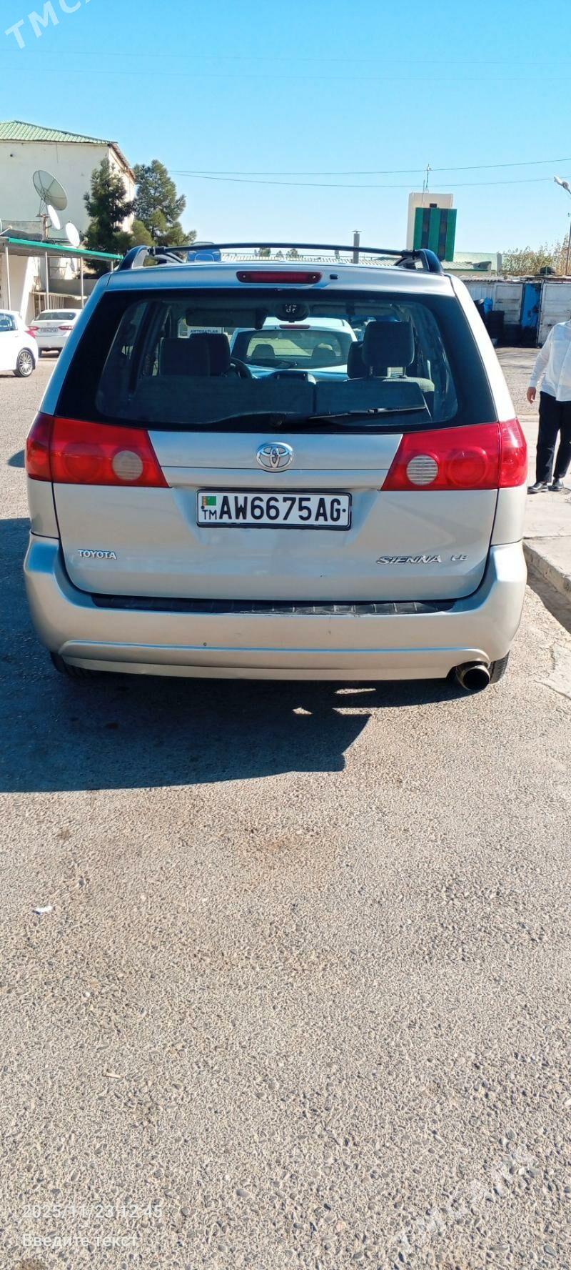 Toyota Sienna 2006 - 245 000 TMT - Мир 8 - img 3