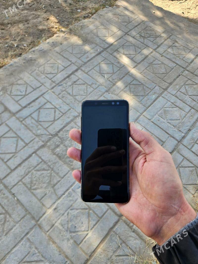 samsung a8 18 - Сакарчага - img 2