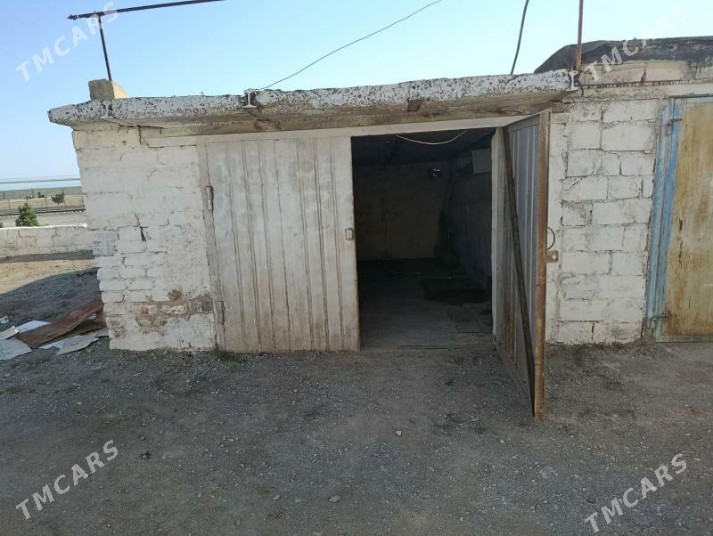 гараж - Türkmenbaşy - img 3