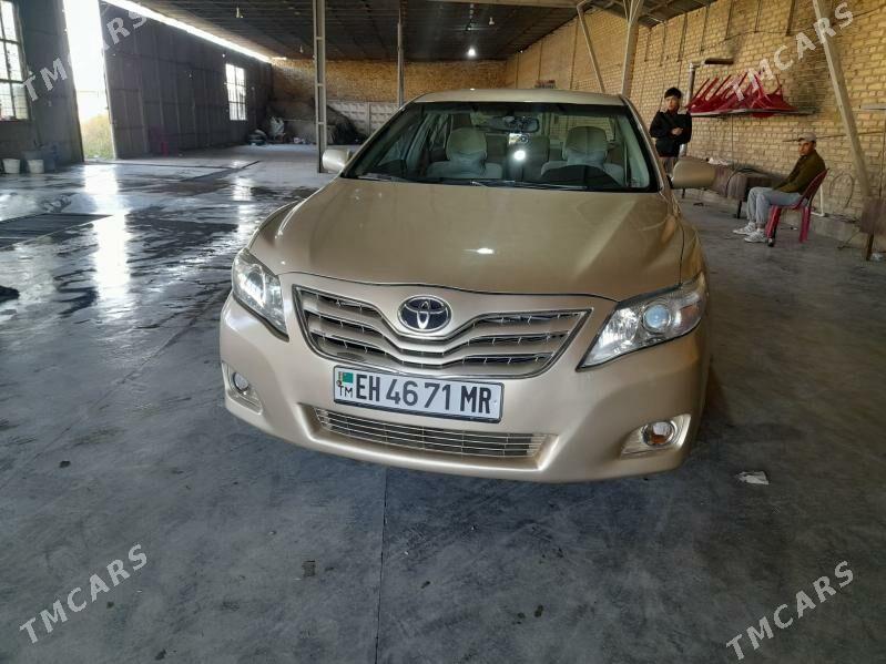 Toyota Camry 2010 - 196 000 TMT - Байрамали - img 8