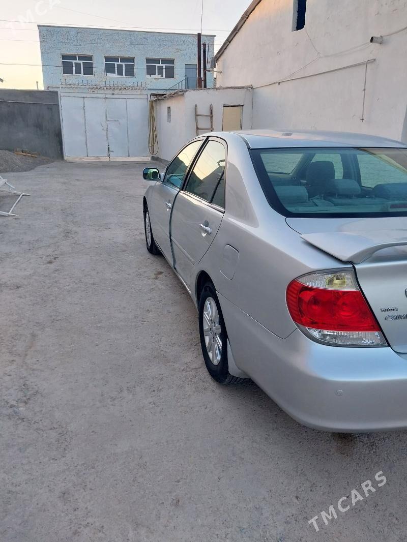 Toyota Camry 2005 - 210 000 TMT - Теджен - img 5