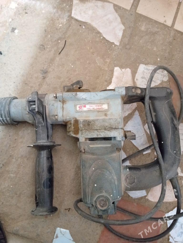 hlty beton dowyan - Gyzylarbat - img 3