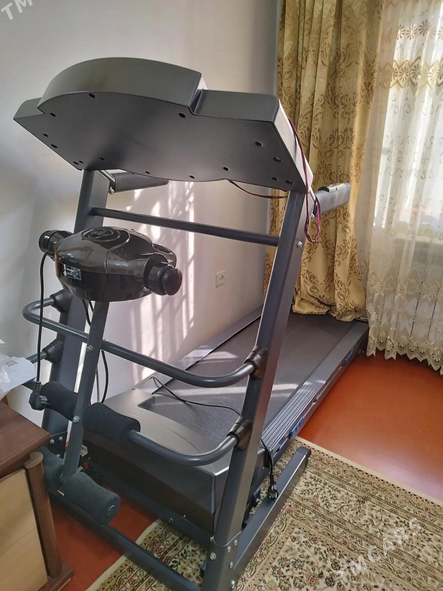 Беговая дорожка - Ашхабад - img 1