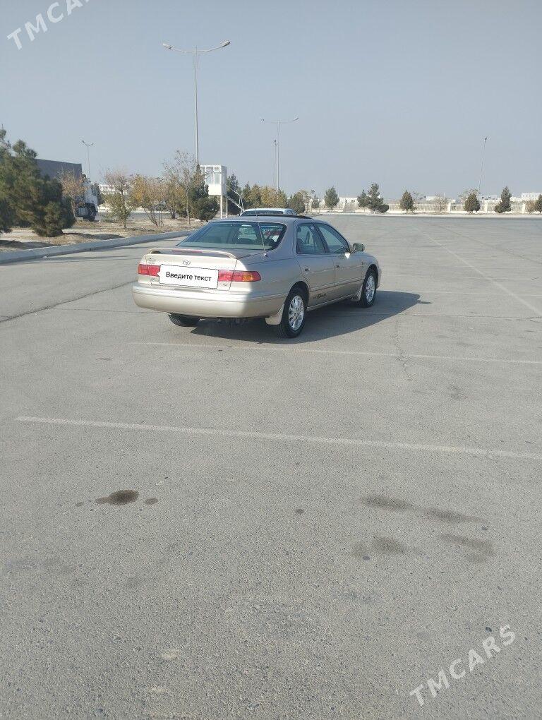 Toyota Camry 2000 - 200 000 TMT - Сакар - img 4