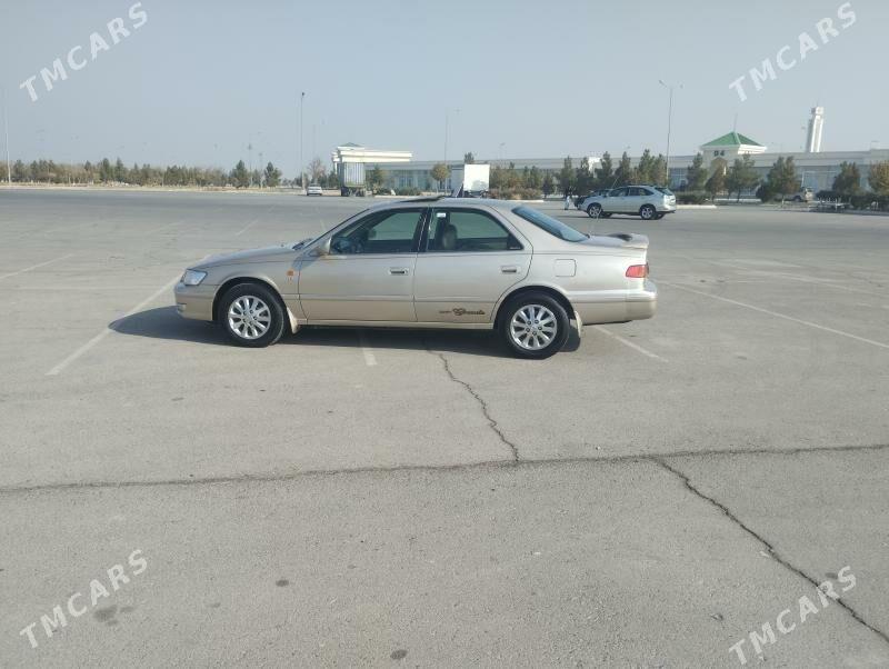 Toyota Camry 2000 - 200 000 TMT - Сакар - img 7