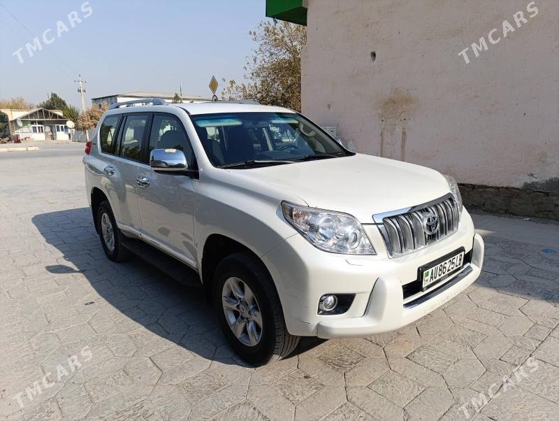 Toyota Land Cruiser Prado 2013 - 550 000 TMT - Койтендаг - img 1