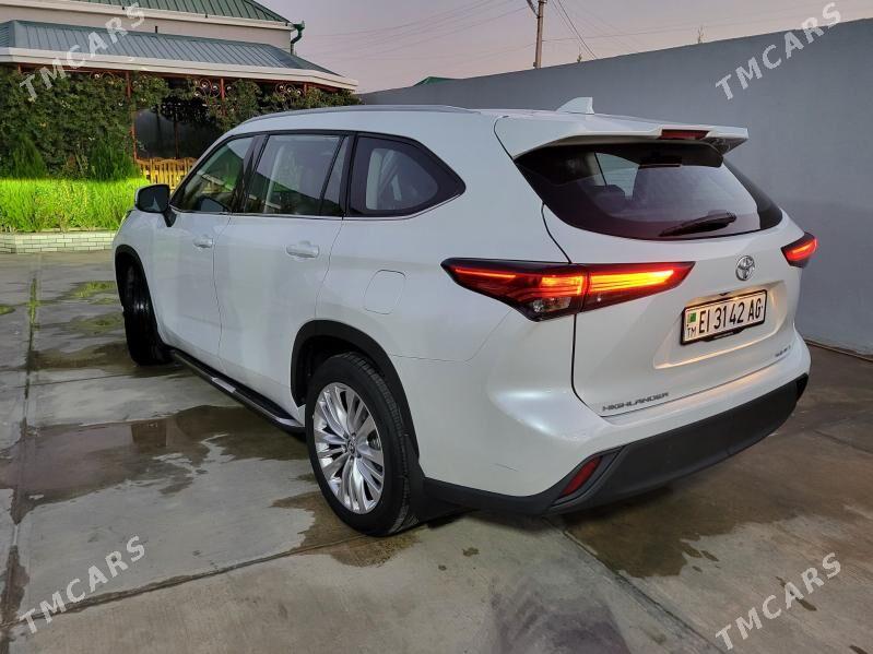 Toyota Highlander 2022 - 620 000 TMT - Aşgabat - img 3