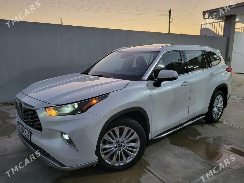 Toyota Highlander 2022 - 620 000 TMT - Aşgabat - img 2