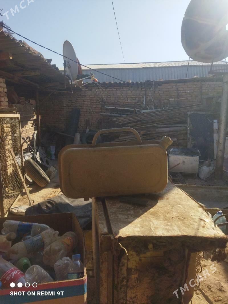 konistyr 25 liter - Мары - img 2