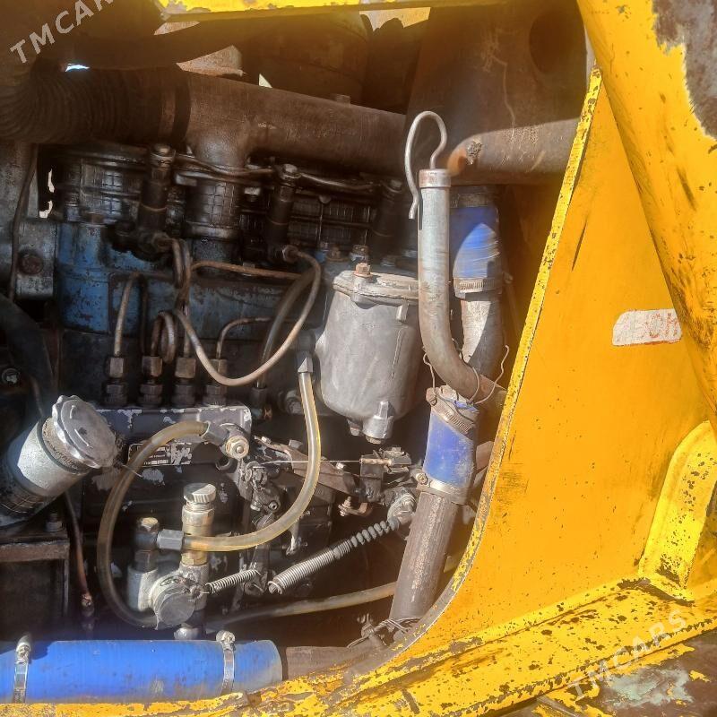 JCB 4CX ECO 2002 - 300 000 TMT - Мургап - img 3