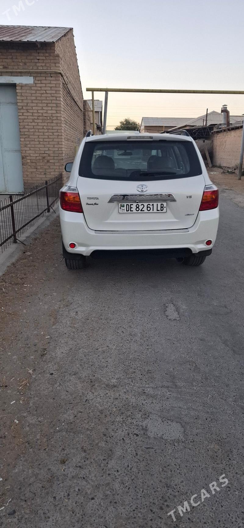 Toyota Highlander 2009 - 338 000 TMT - Туркменабат - img 2