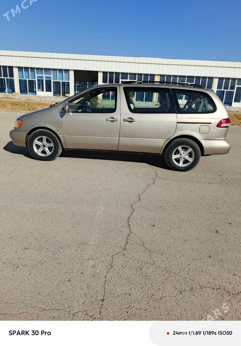 Toyota Sienna 2002 - 155 000 TMT - Мары - img 4