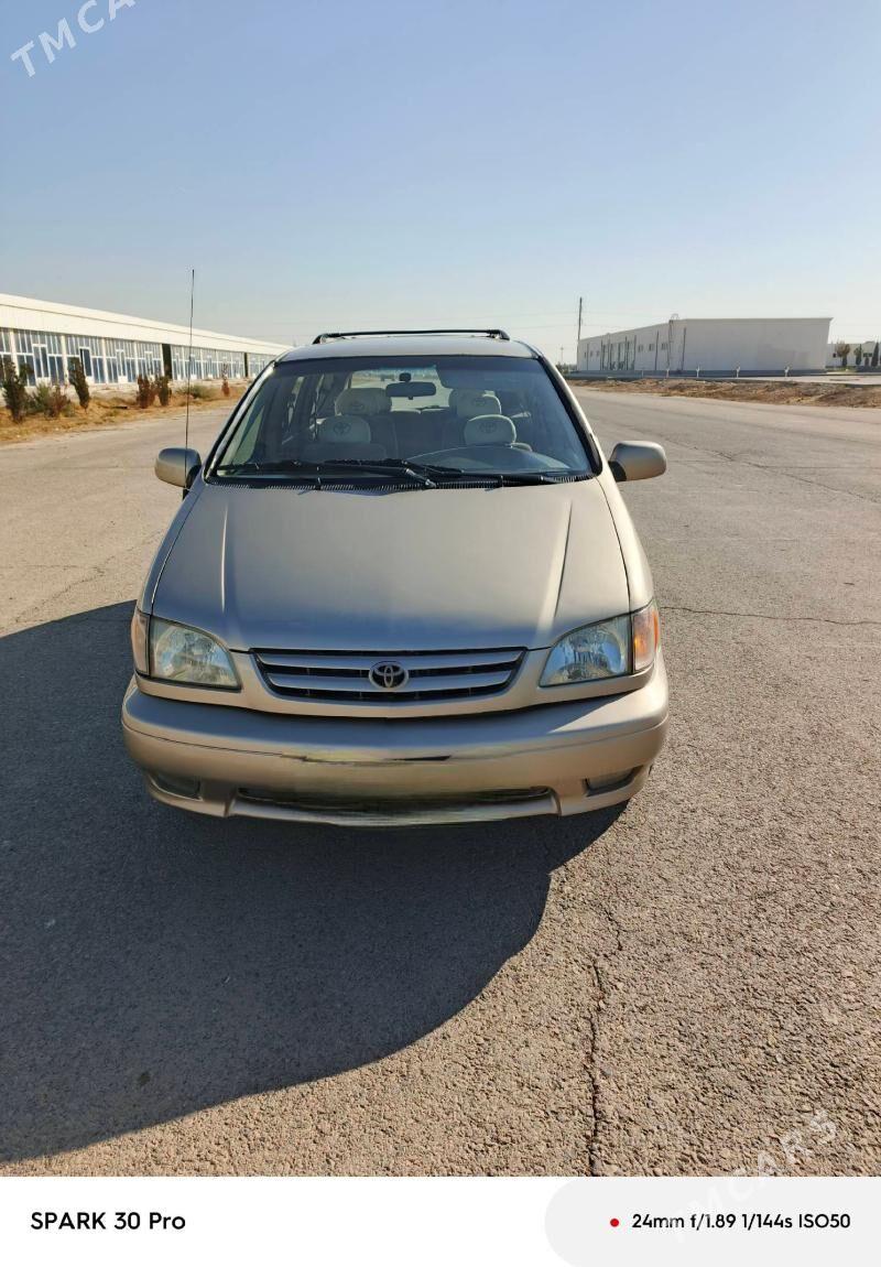Toyota Sienna 2002 - 155 000 TMT - Мары - img 2