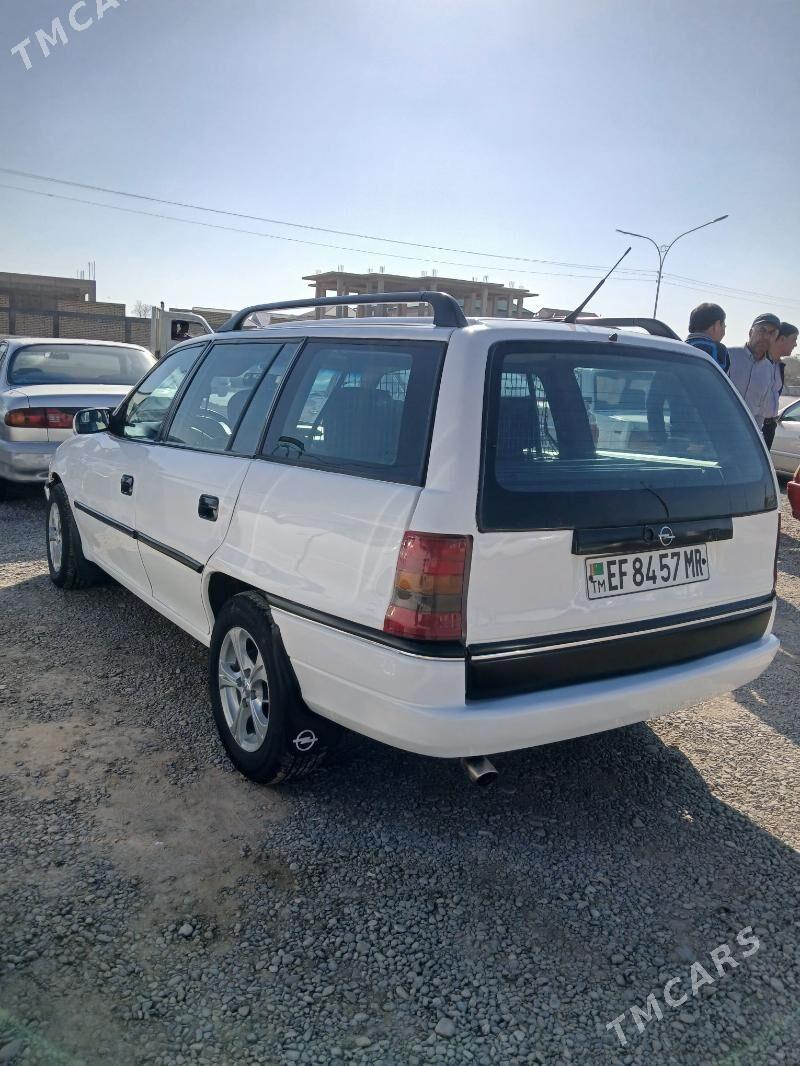 Opel Astra 1993 - 55 000 TMT - Мары - img 1