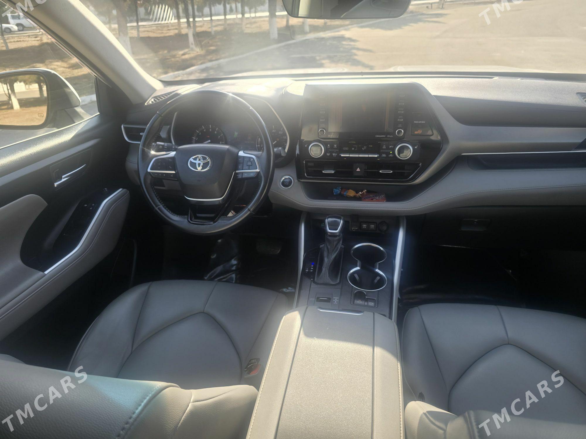 Toyota Highlander 2021 - 540 000 TMT - Мары - img 7