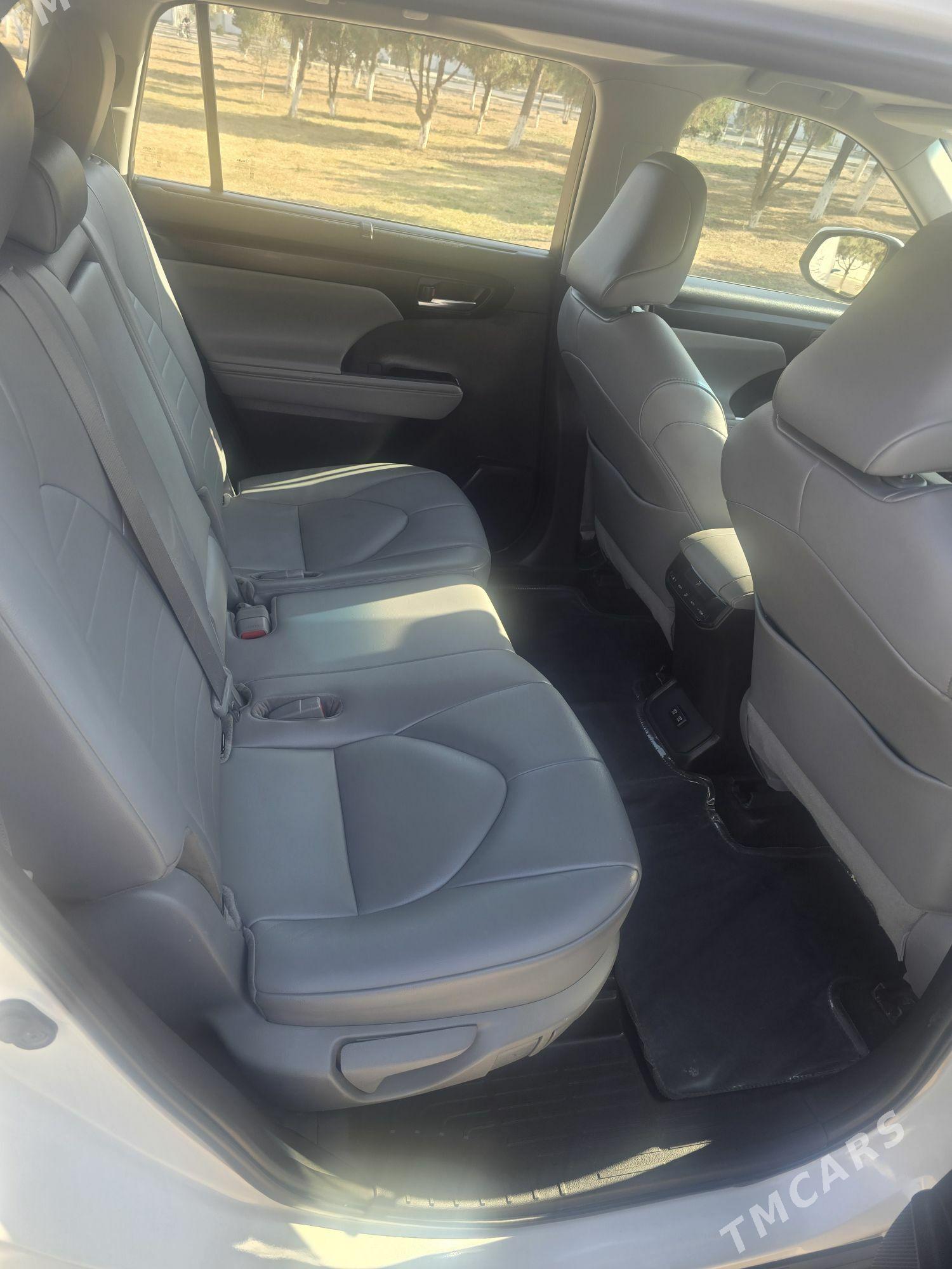 Toyota Highlander 2021 - 540 000 TMT - Мары - img 6