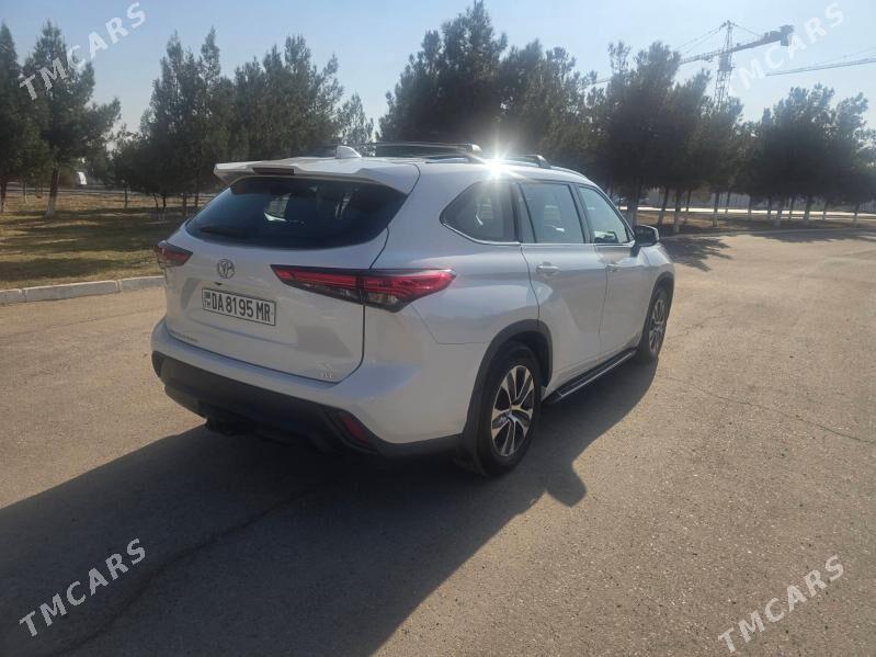 Toyota Highlander 2021 - 540 000 TMT - Мары - img 4