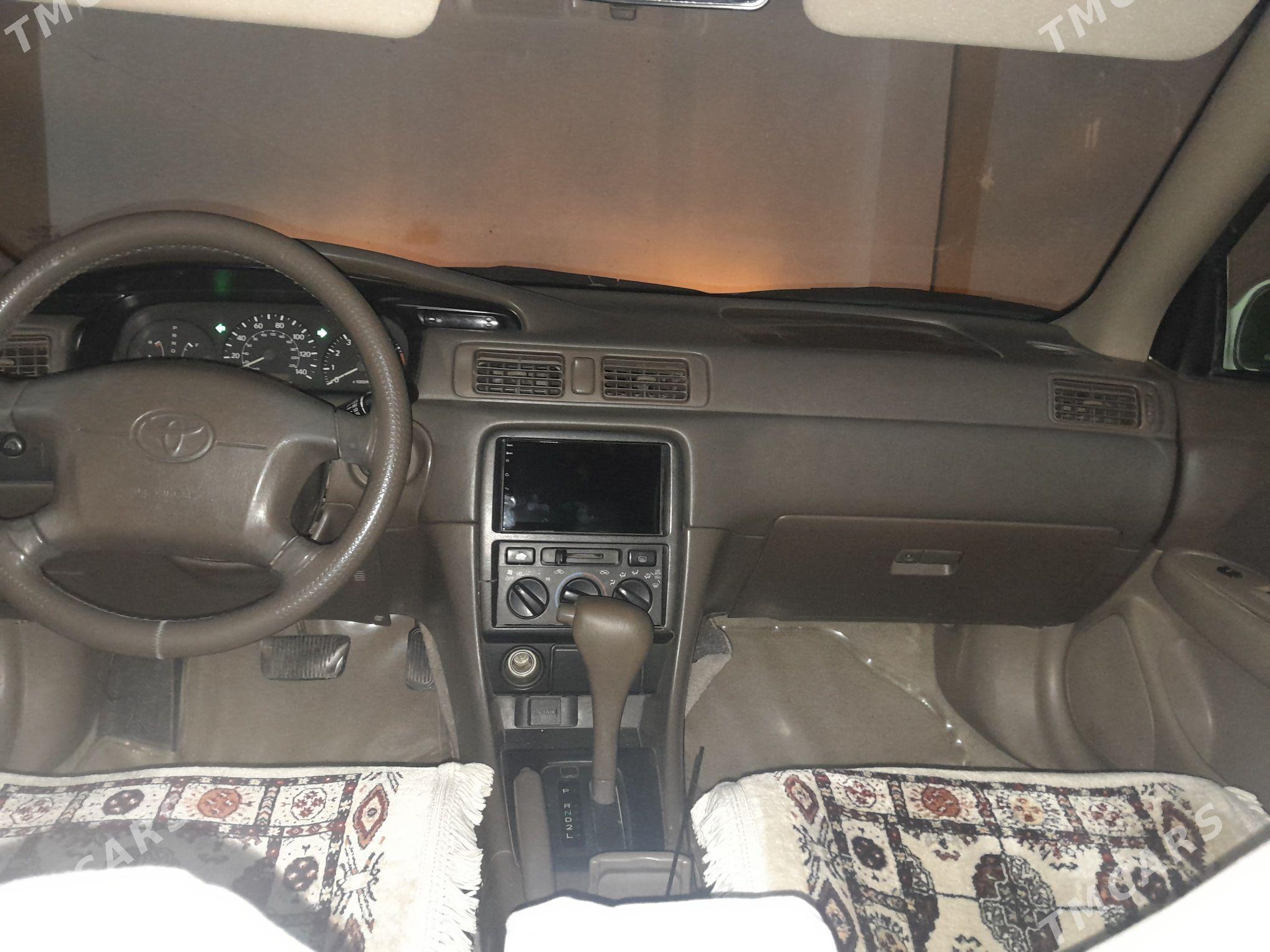 Toyota Camry 2000 - 125 000 TMT - Babadaýhan - img 5