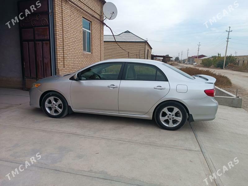 Toyota Corolla 2012 - 160 000 TMT - Фарап - img 1
