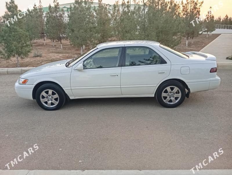 Toyota Camry 1999 - 110 000 TMT - Тагтабазар - img 1