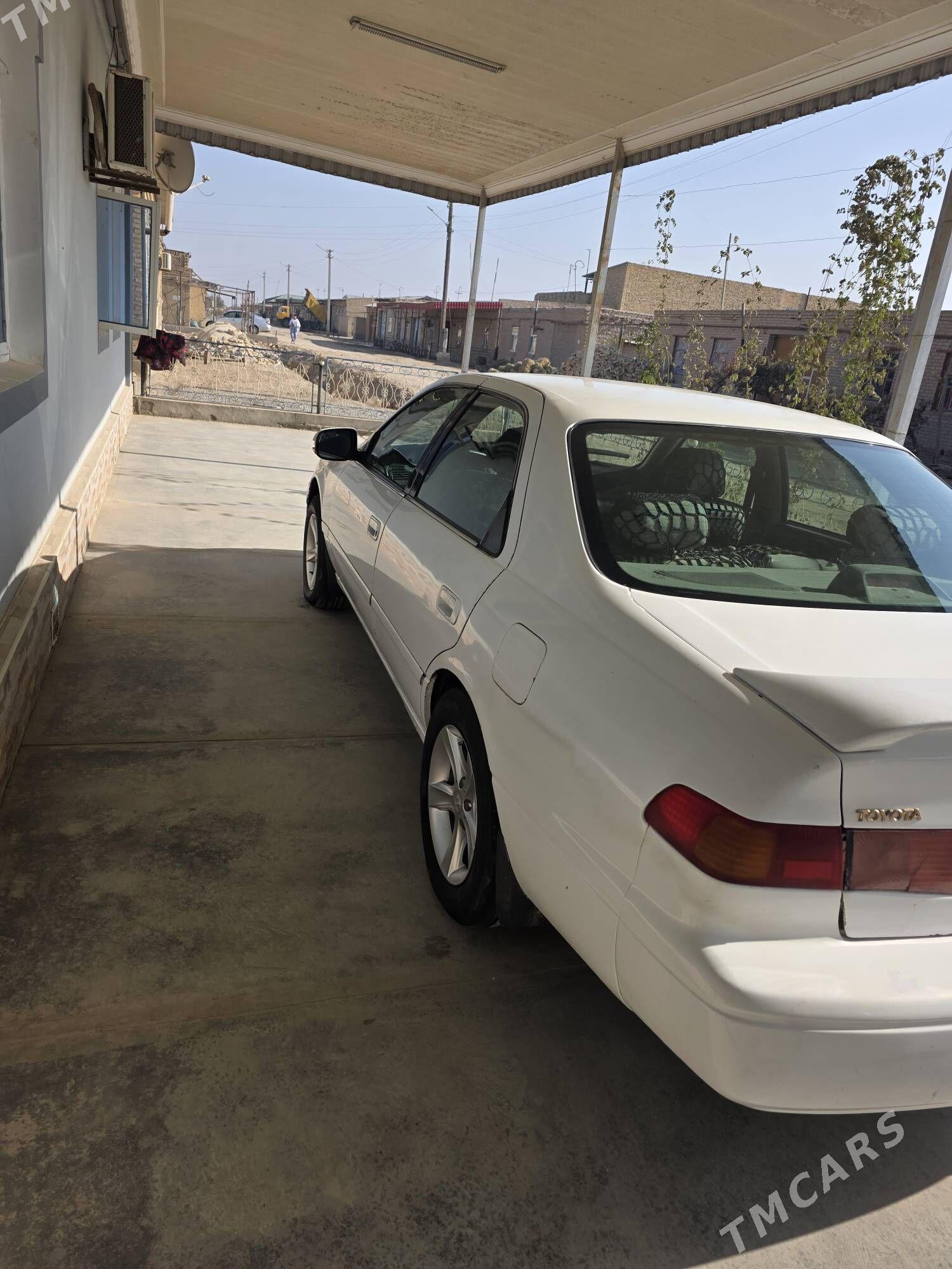 Toyota Camry 1997 - 110 000 TMT - Чарджоу - img 3