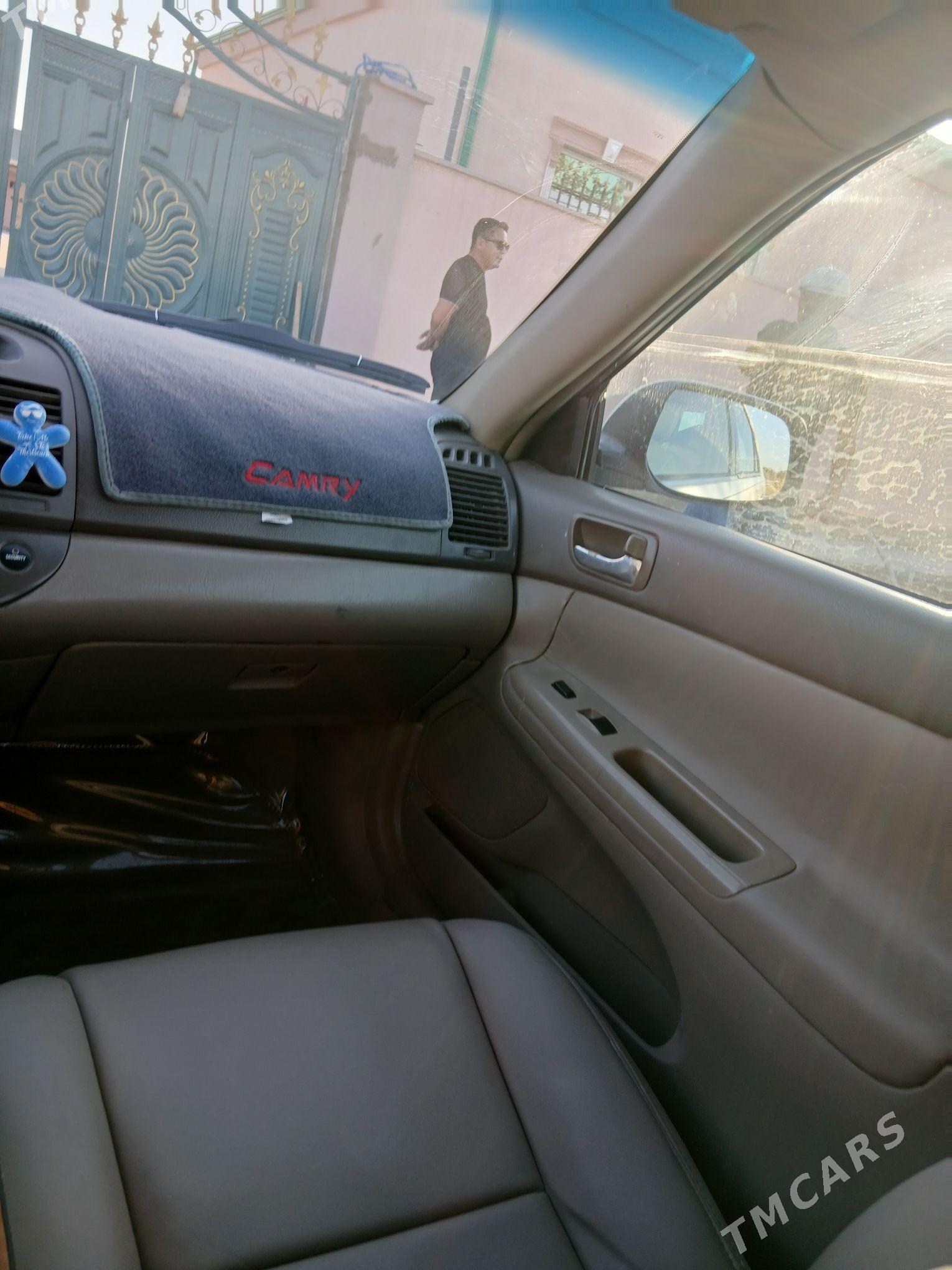 Toyota Camry 2003 - 145 000 TMT - Дашогуз - img 9