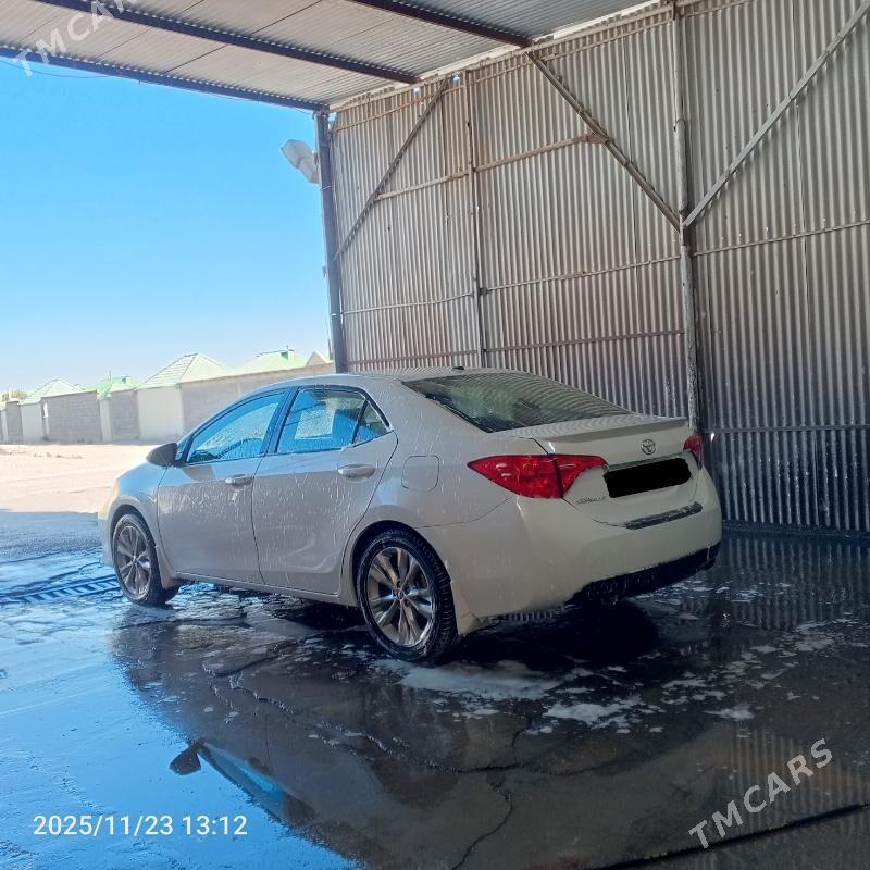 Toyota Corolla 2018 - 310 000 TMT - Ашхабад - img 3