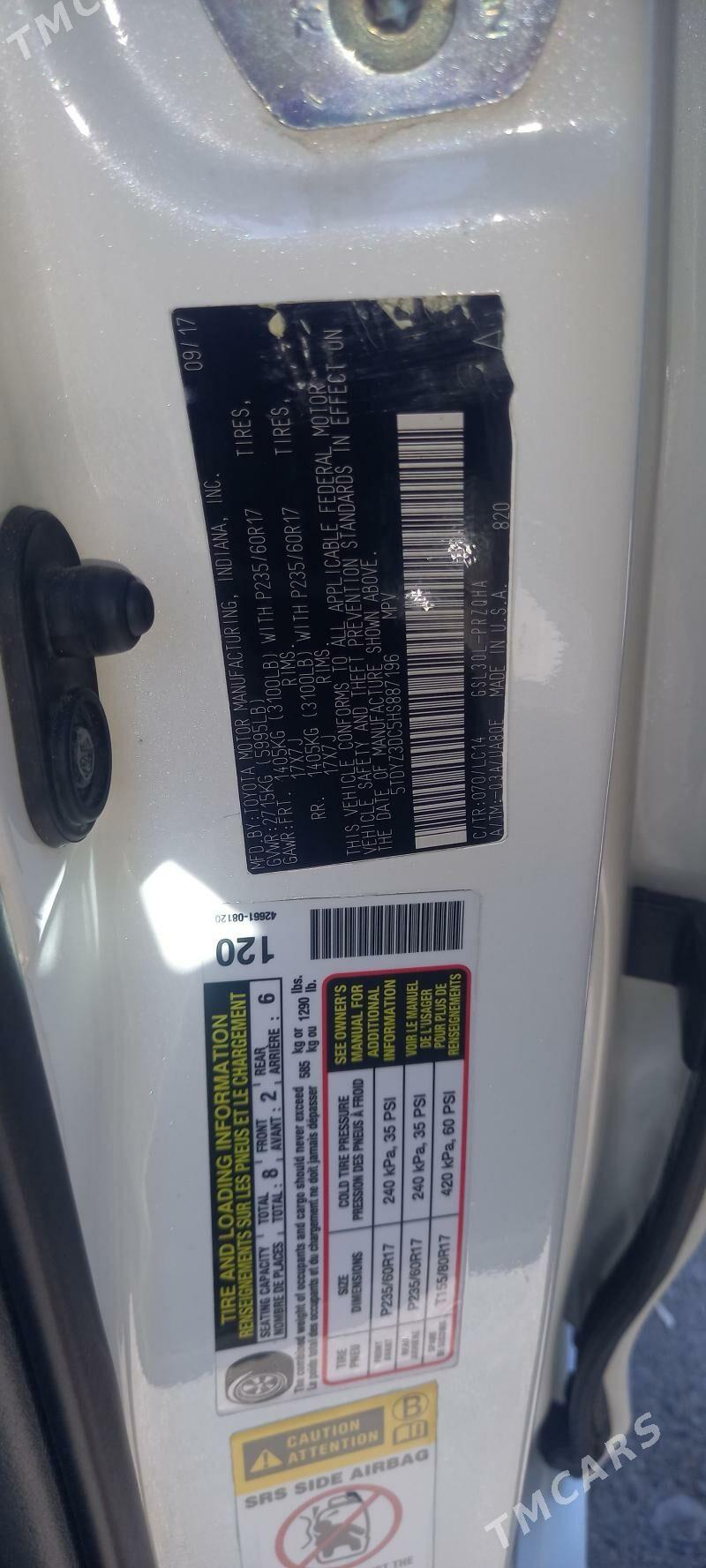 Toyota Sienna 2017 - 425 000 TMT - Багир - img 7