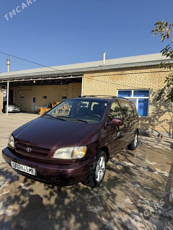 Toyota Sienna 2000 - 170 000 TMT - Mary - img 2